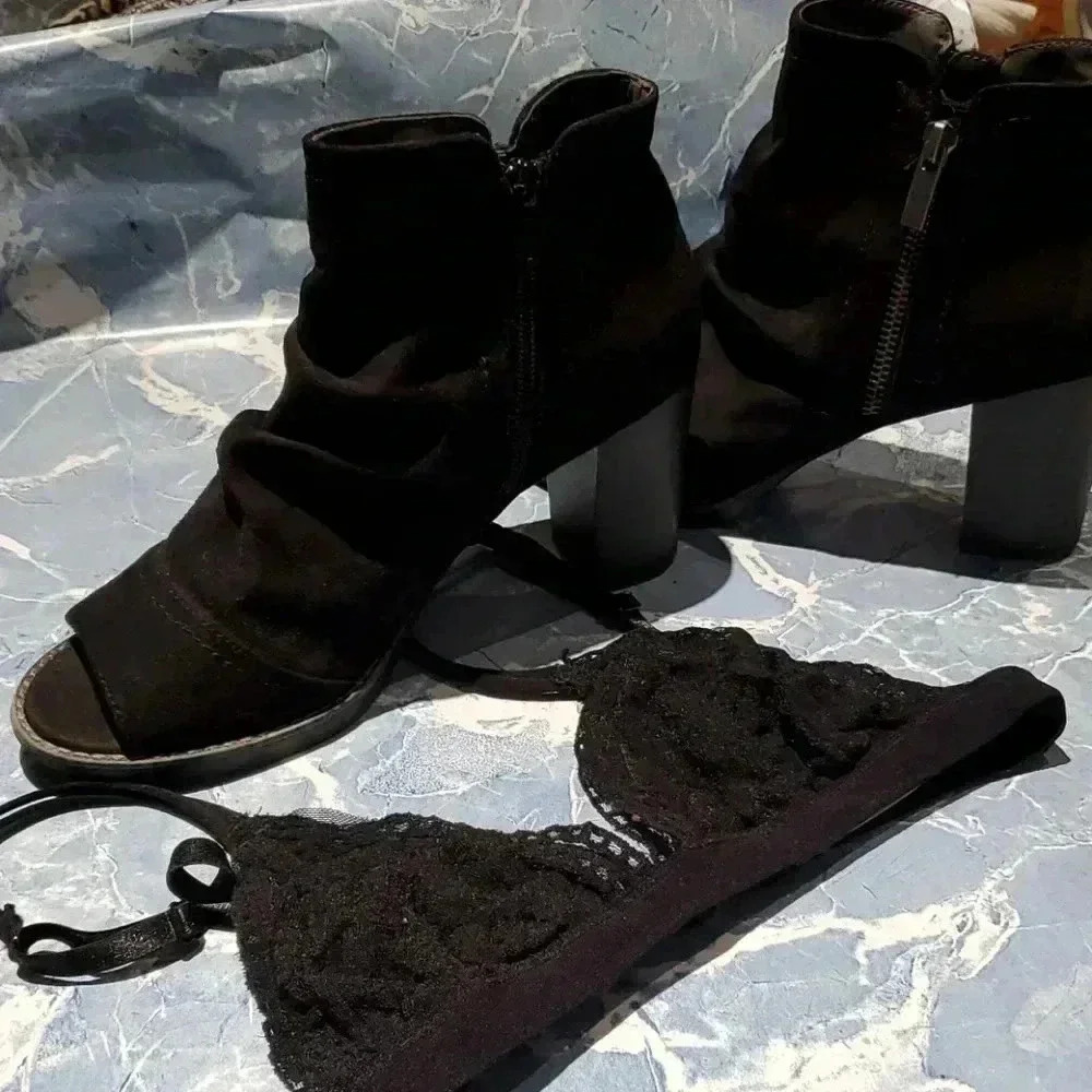 ☆☆☆Open toe boot style shoe